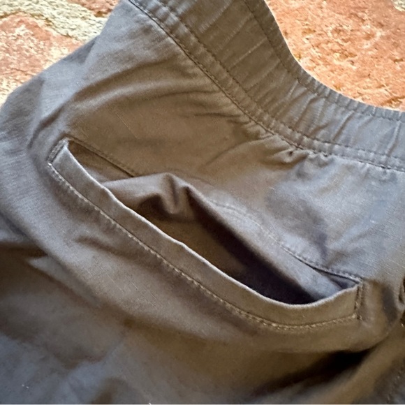 Vuori Women Ripstop Charcoal Gray Active Slim Fit Pants Size XL Athleisure - Picture 11 of 16